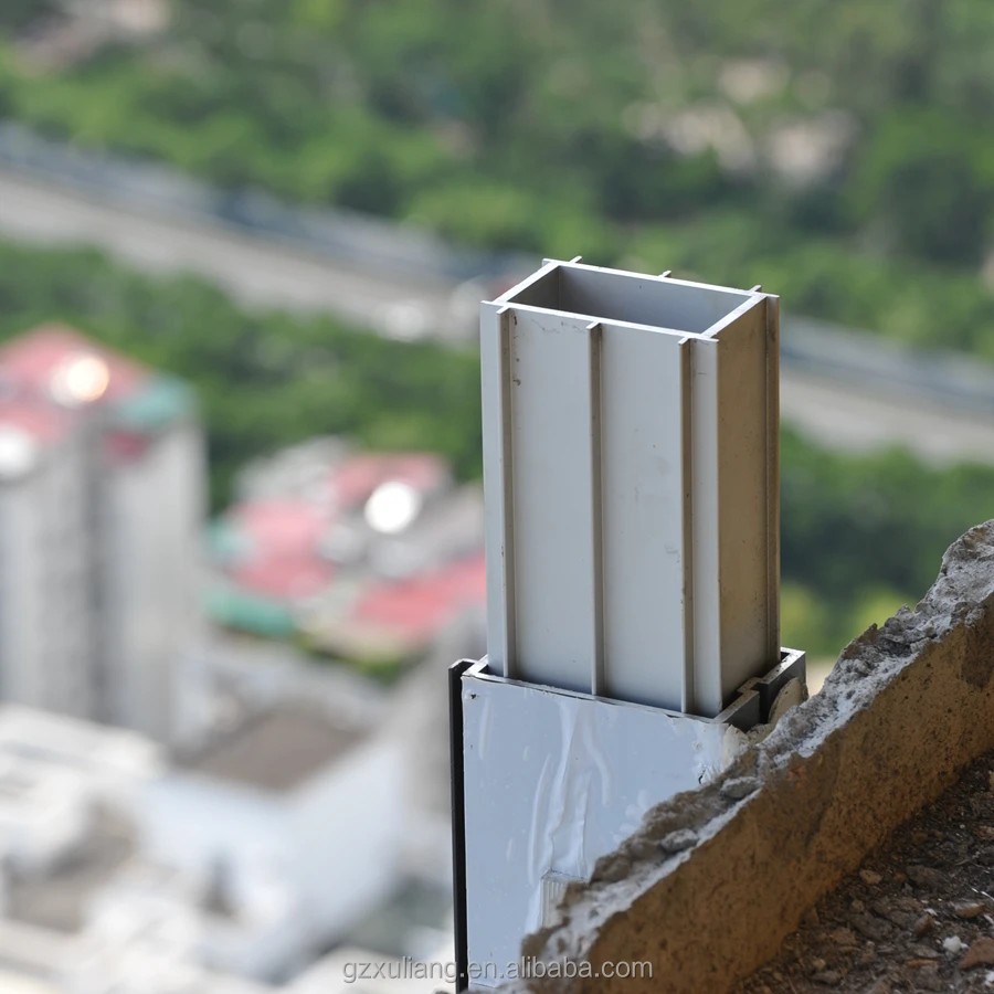 Алюминиевая стена-занавеска со стеклом