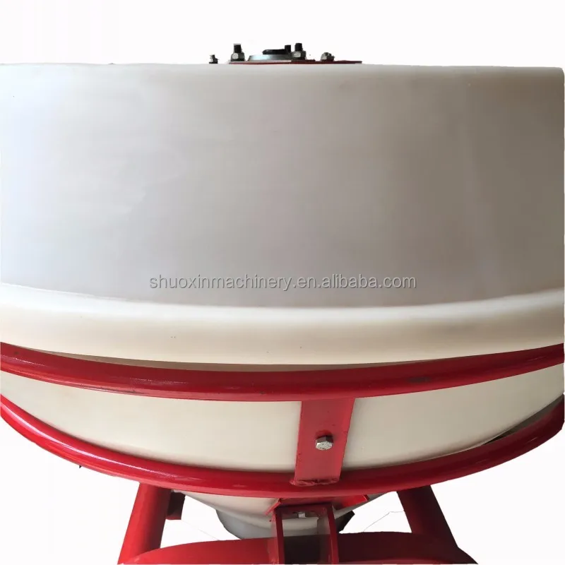 700L plastic hopper fertilizer spreader hot sell farming machine