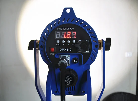 
Bolangte LED Studio fresnel light spotlight DMX-1500WS DMX512 system control 5600k/3200k with Fresnel Filter 