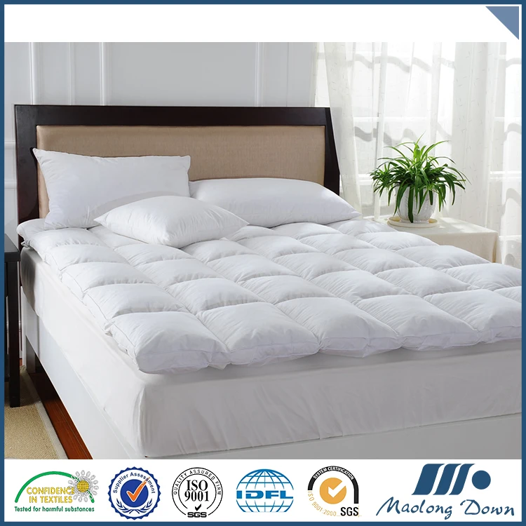 Good quality china sell well plain white hospital bed feather mattress pads for sale