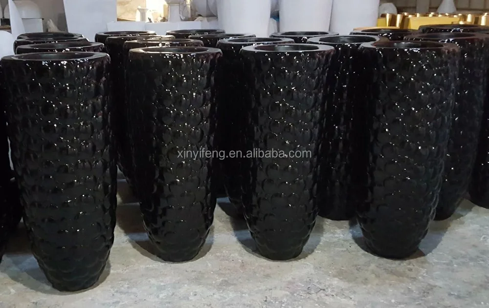 Straight Round Black Long Chinese Flower Vase with Bots