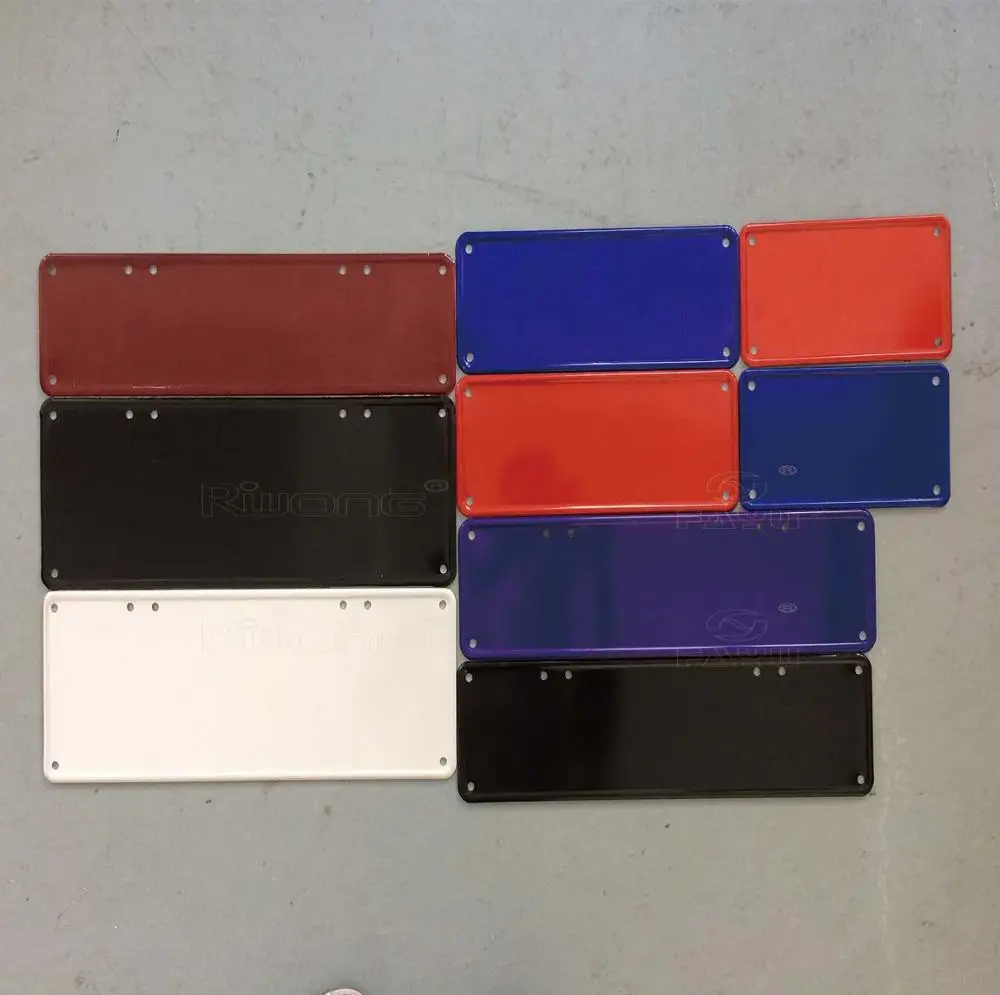 Индивидуальный Австралийский номерной знак с разными цветами и отверстиями