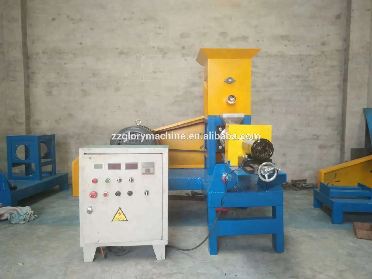 Multifunctional Dog Food Making Machine Animal Feed Extruding Machine