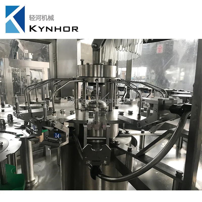 Small 3 in 1Carbonated Soft Beverage Drink Water Bottling Machine