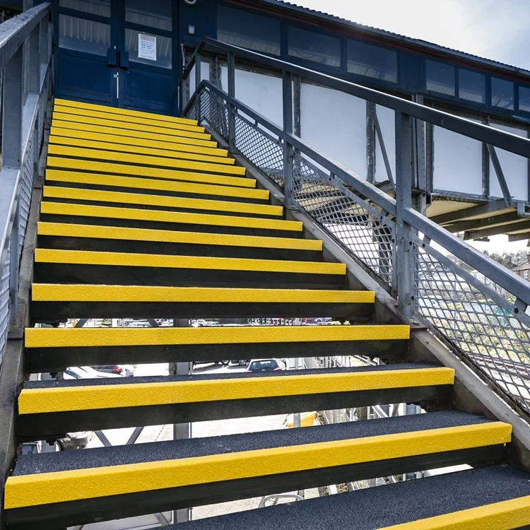 Fiberglass FRP Anti-Slip Stair Nosing