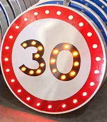 Solar powered led traffic sign light