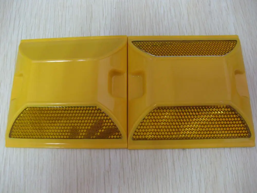 cat eye reflective road stud exceed American ASTM standard