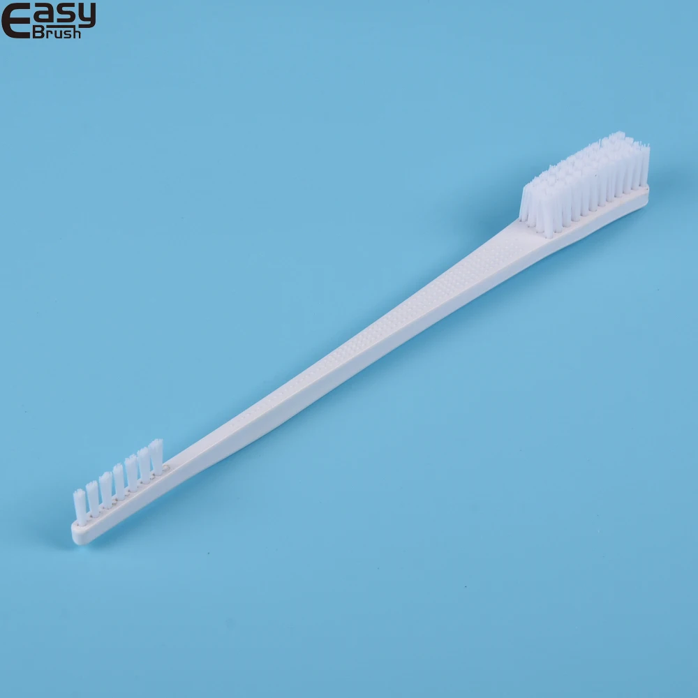 Endoscope double-ended channel cleaning brush