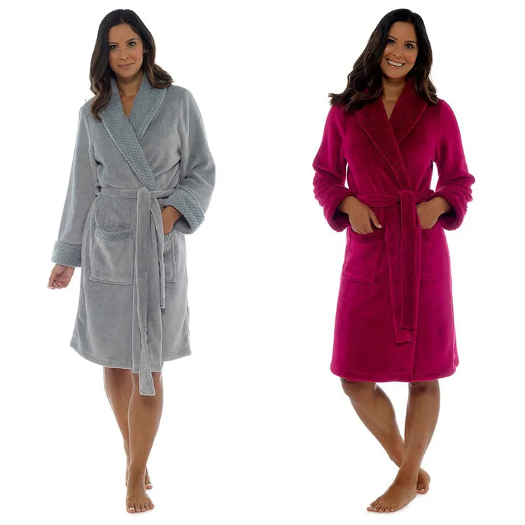 
wholesale warm super soft microfiber /fleece bathrobe shower polyester spa robe with logo 