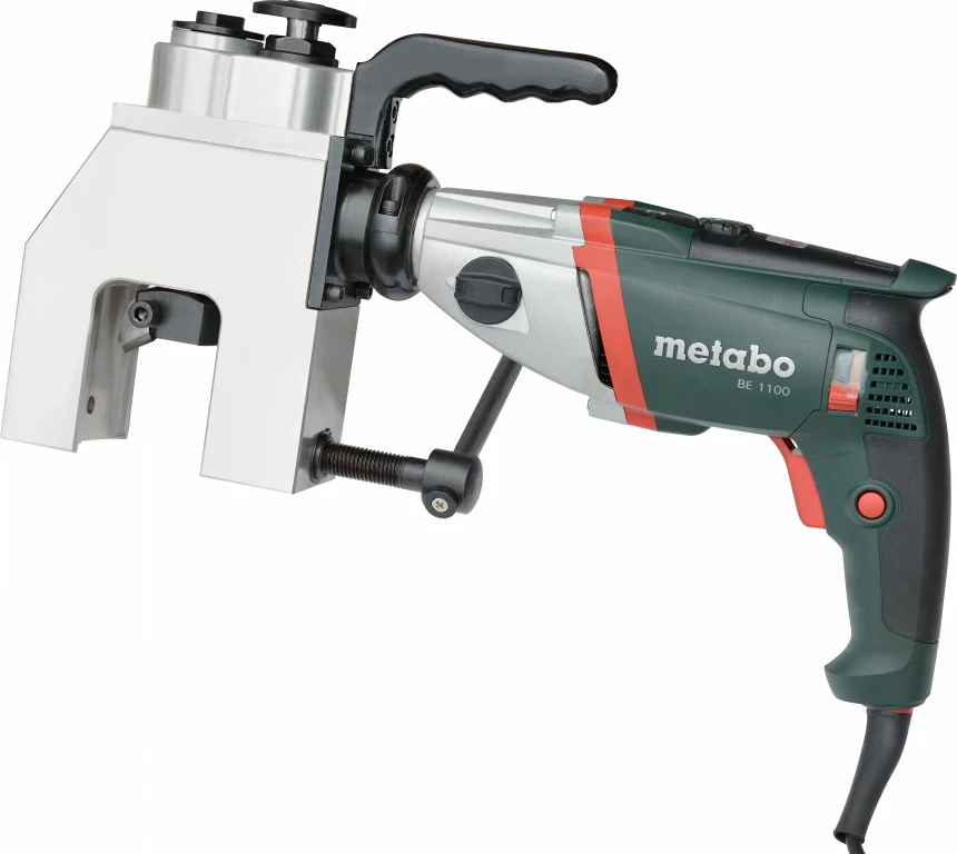 Электрическая переносная машина для резки труб с автоматической подачей