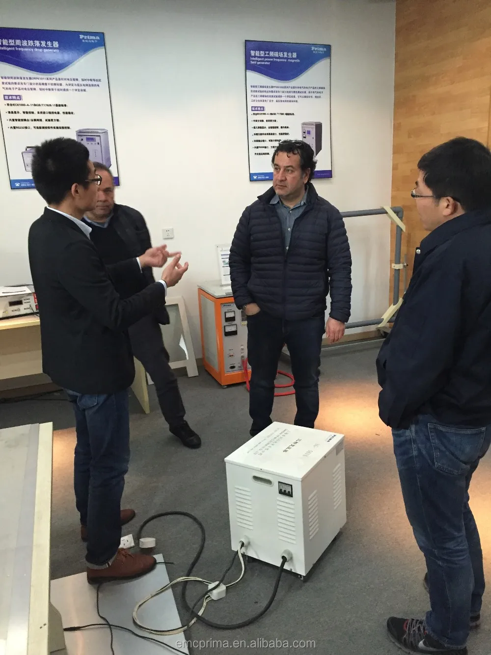 Испытательное оборудование EMC, стандартный генератор Напряжения IEC 61000-4-5