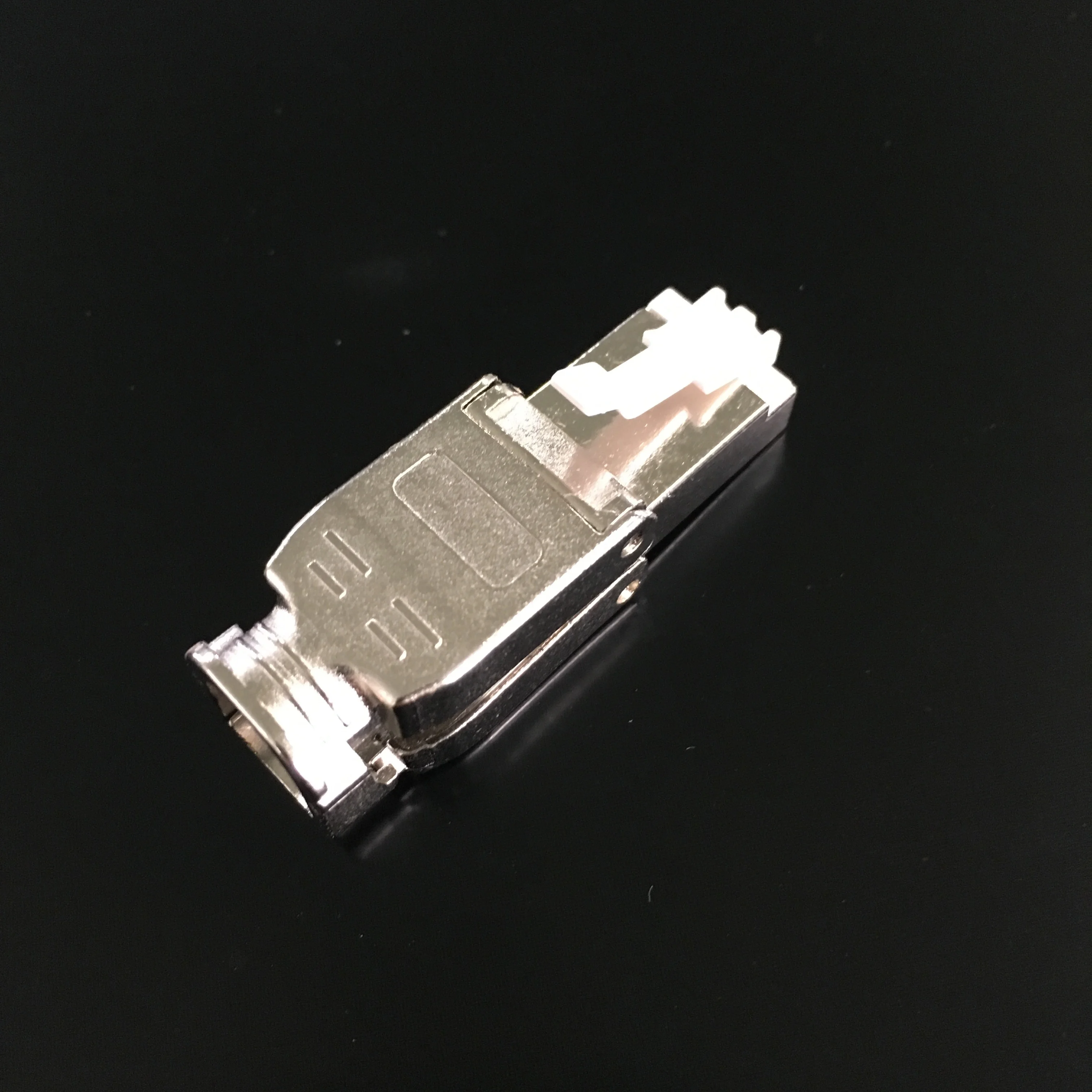 Shielded RJ45 Cat6A Toolless Modular Plug For 22AWG-26AWG Cable