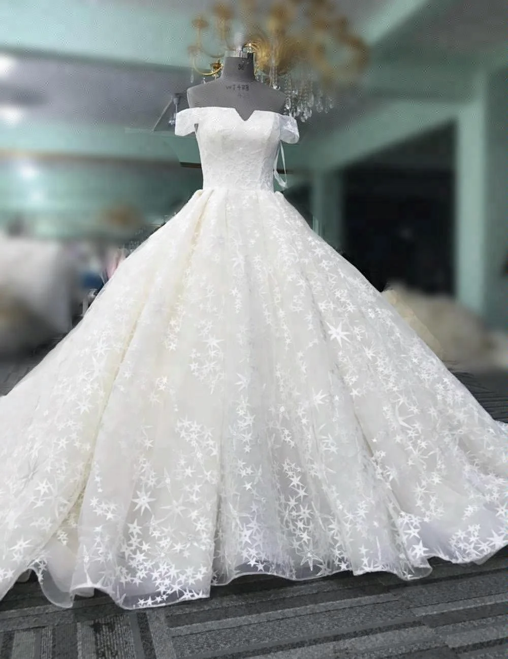 New Design Elegant White Ivory muslim Long Sleeve A Line Lace wedding Dresses vestidos de fiesta