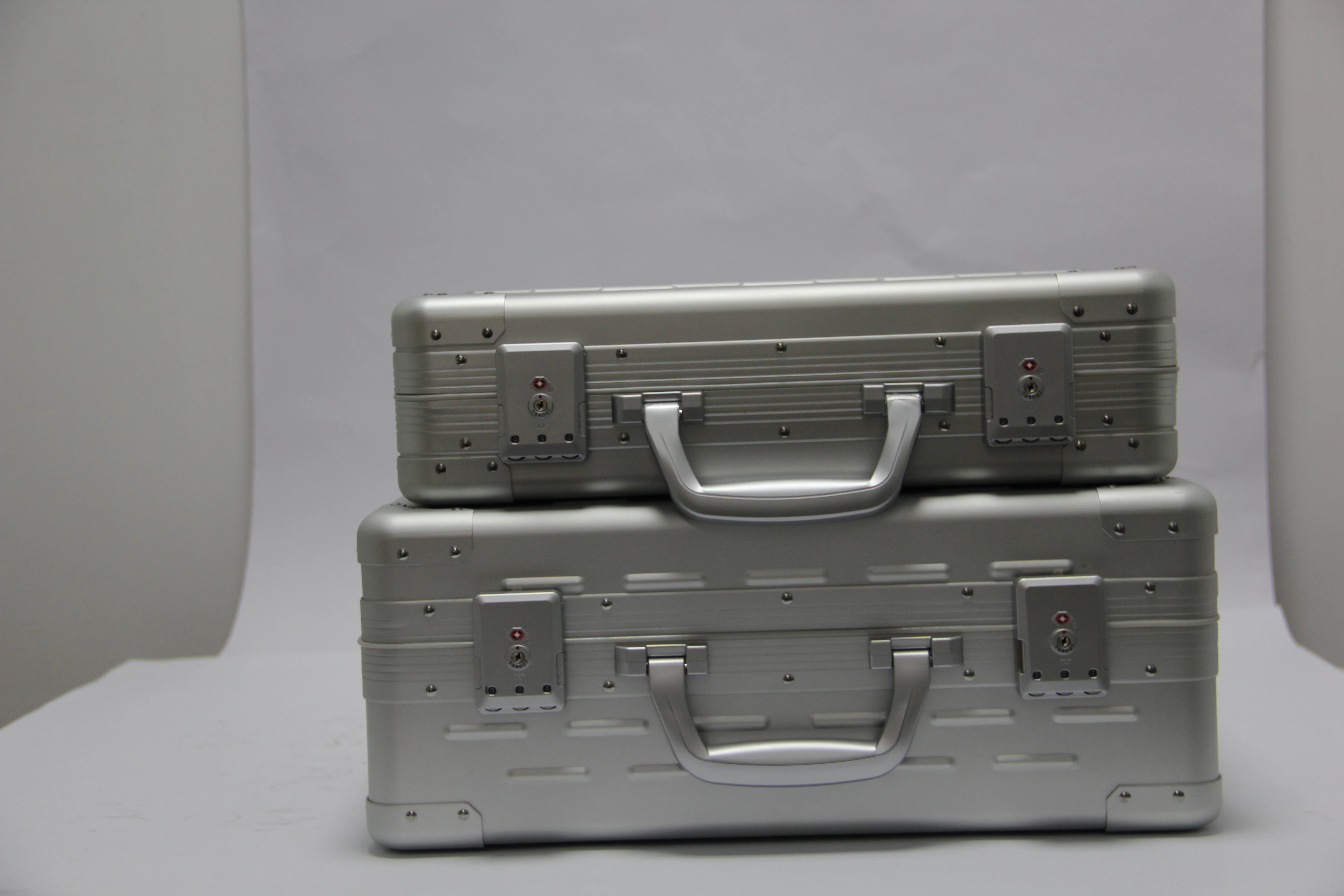 High Quality Aluminum Laptop Case Briefcase With Code Lock