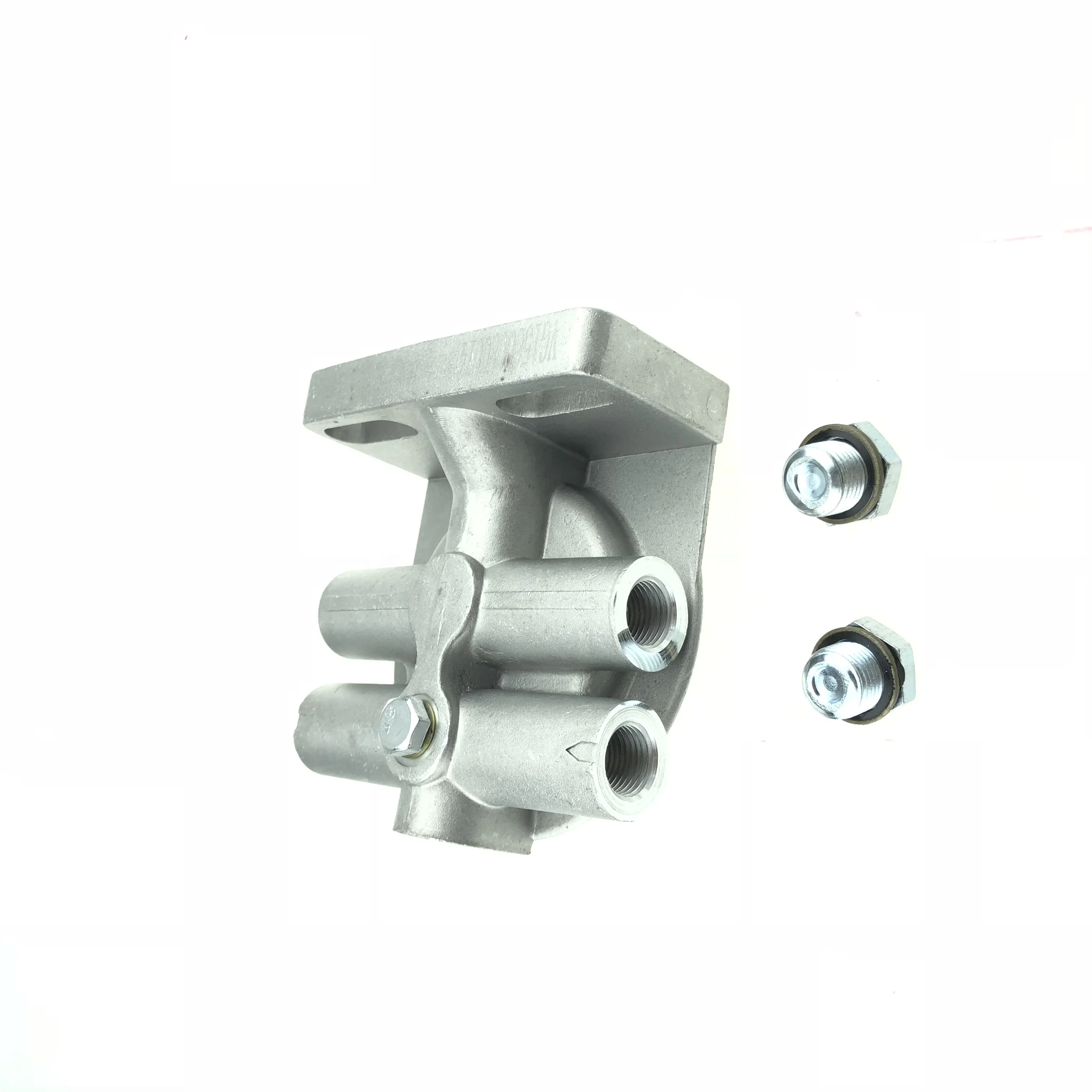 
SINOTRUK HOWO truck engine parts Fuel filter seat VG1560080014 