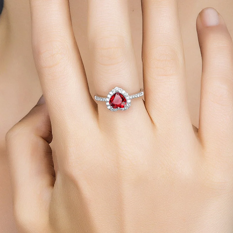 wholesale new fashion romantic 0.55ct red ruby natural gemstone 18k gold diamond jewelry heart ring for engagement wedding