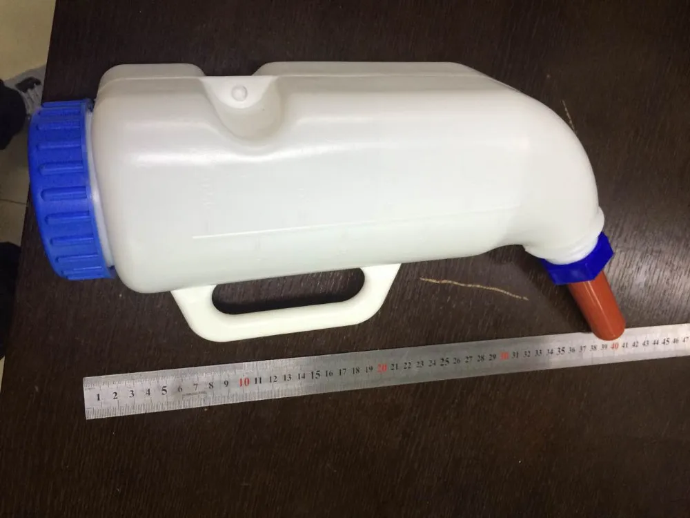 NL934 Ningbo Newland hot sales high quality 2L calf feeding bottles with handle