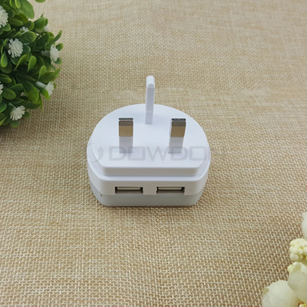 110V-240V Dual USB Night Light Automatic Dusk to Dawn Sensor Charger Lamp