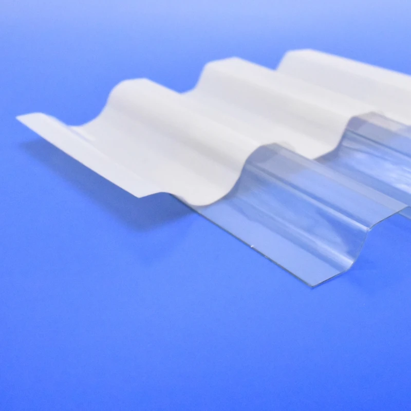 Изогнутые гофрированной крышей панель автомобиля укрытие гараж навес