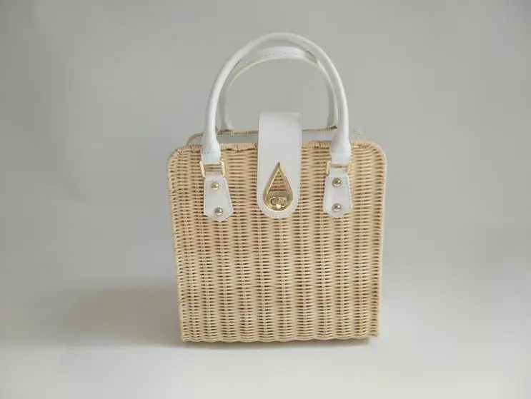 Factory outlet rattan and PU handle  woven straw small white lady hand bag