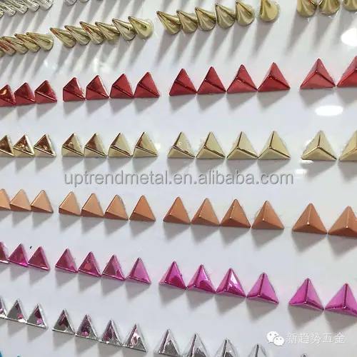 2016 New Trendy Plastic Rivet