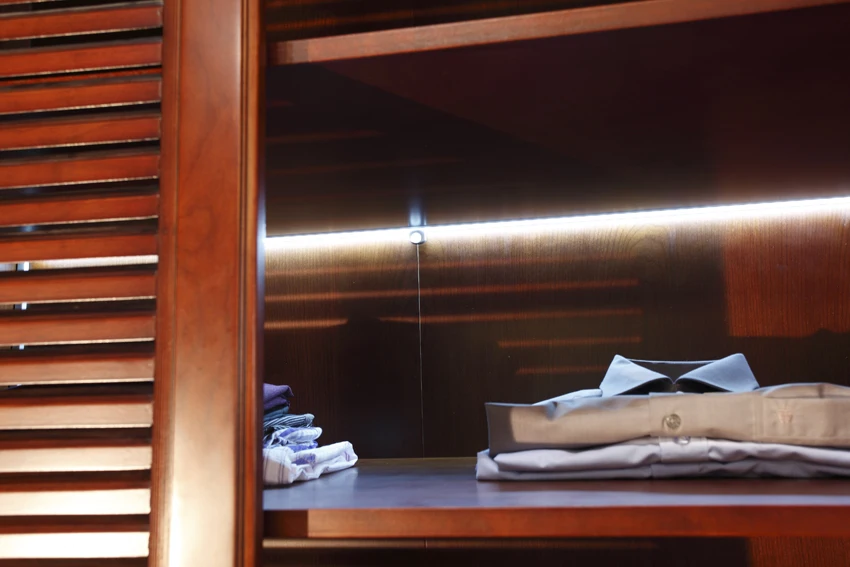 Welbom White Country Furniture Fitted Equipped Kitchen