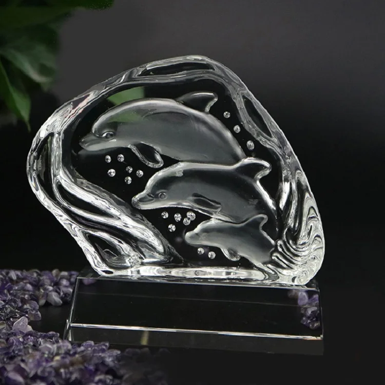 Wholesale animal image wolf Home Decoration Crystal iceberg