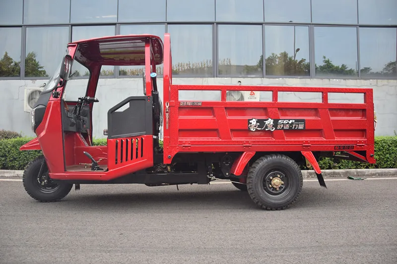 Trimoto 300CC semi cabina de 3 ruedas triciclos motocicletas for sale at Peru