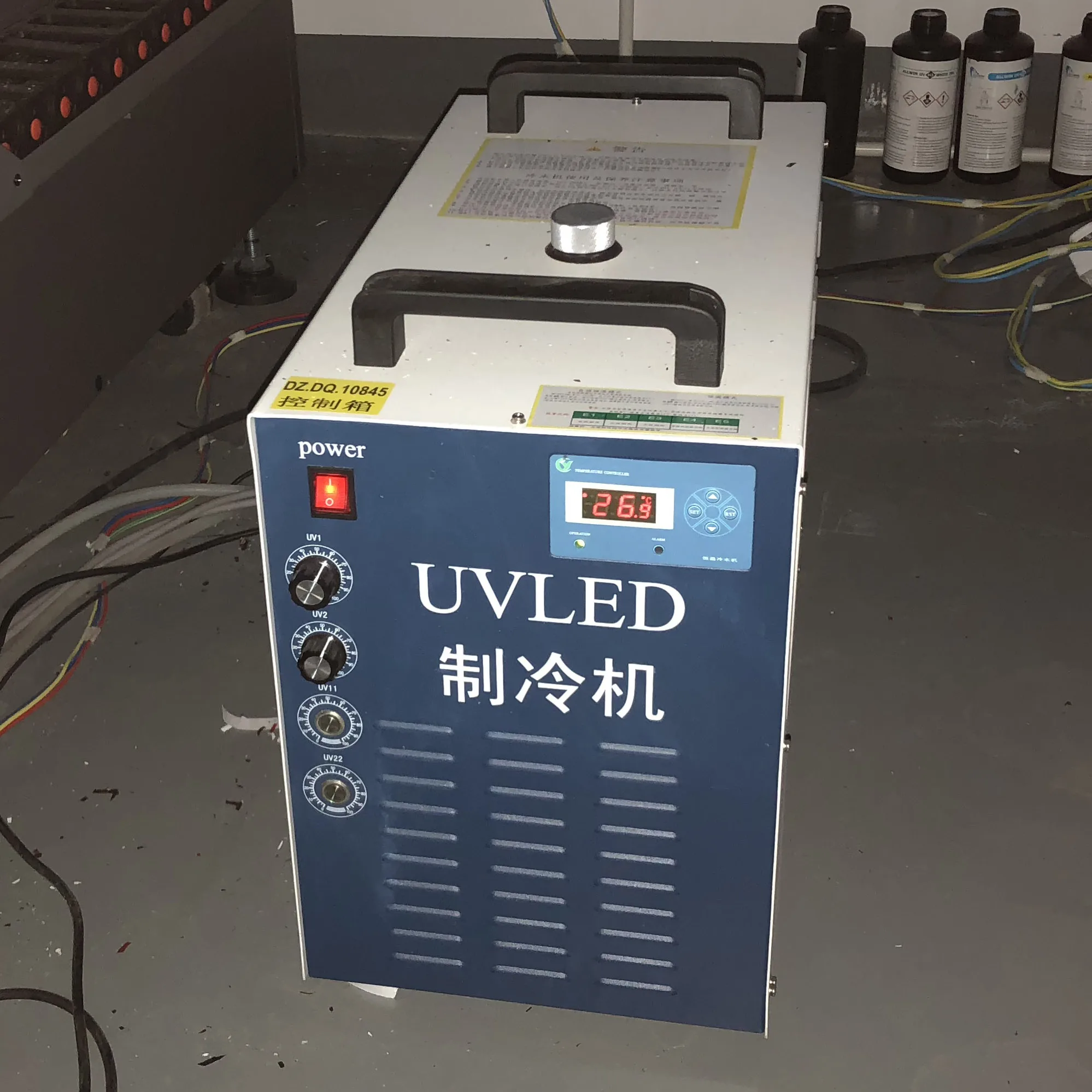 Large format flat bed LED UV inkjet printer with Ricoh gen5