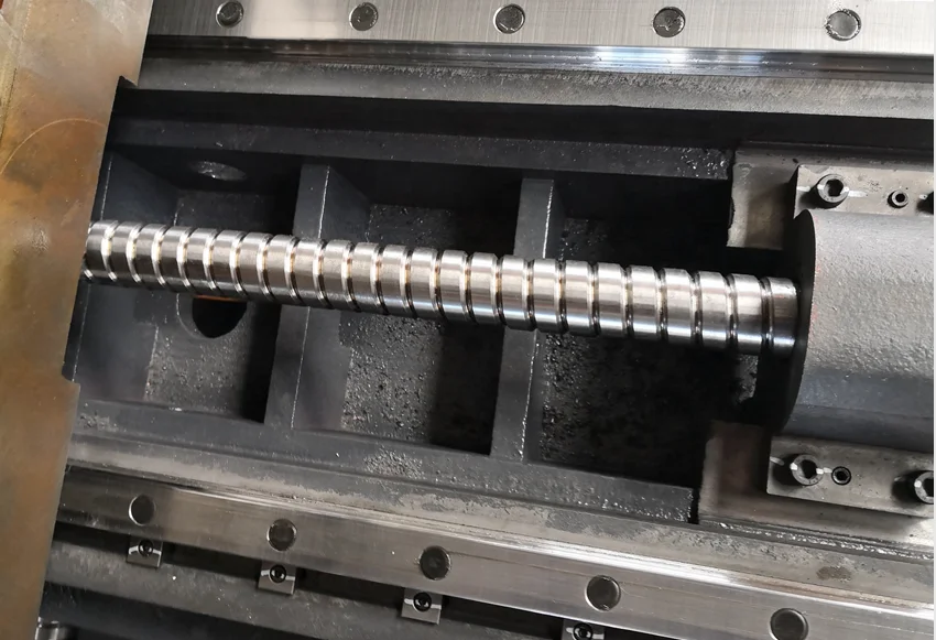 hot sale HOBBY CNC MILLING Machining center VMC650 MACHINE MILLING CNC MINI