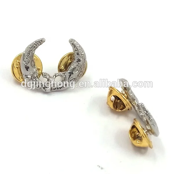 High quality metal crane custom brooch