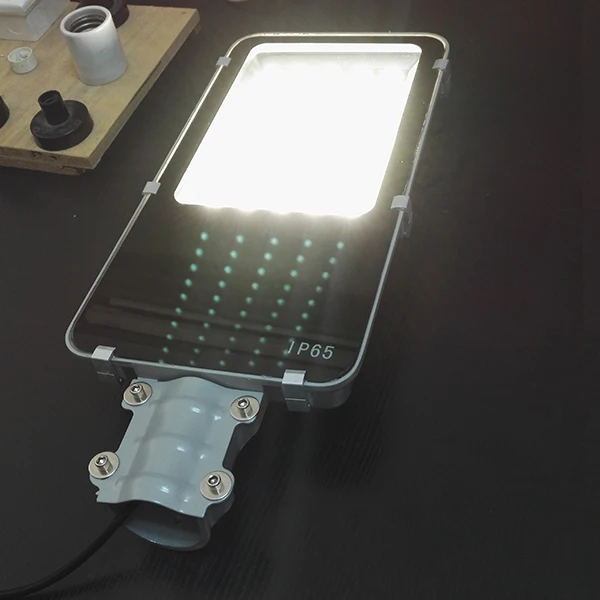 
New Style 2018 solar power street light 20w 30w 40w 60w solar street light led outdoor 