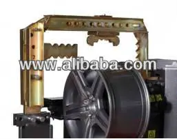 RIM STRAIGHTENING MACHINE SURROUNDING UPPER SUPPORT