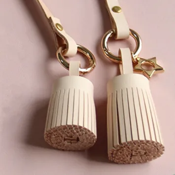 Wholesale pure genuine leather handmade tassel key ring, leather tassels for handbag, wholesale tassels