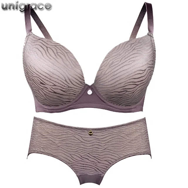 OEM Newest Fanciest Wired Extra Large Cup Hight Quality Lace Fashionable Mould Cup Plus Size Contour Plunge Bra