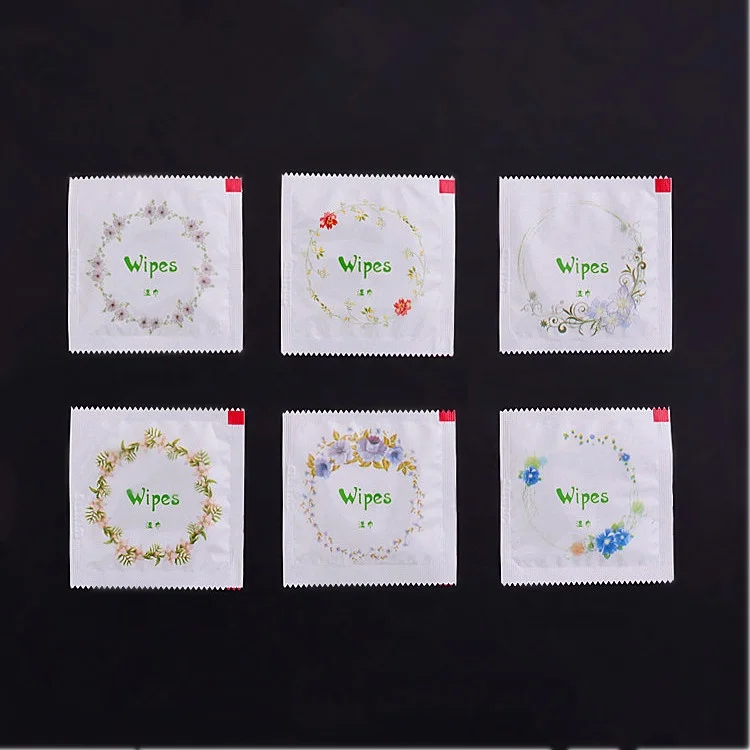 Free logo design 6.5x6.5cm individual condom pack restaurant sanitary hand wet wipes