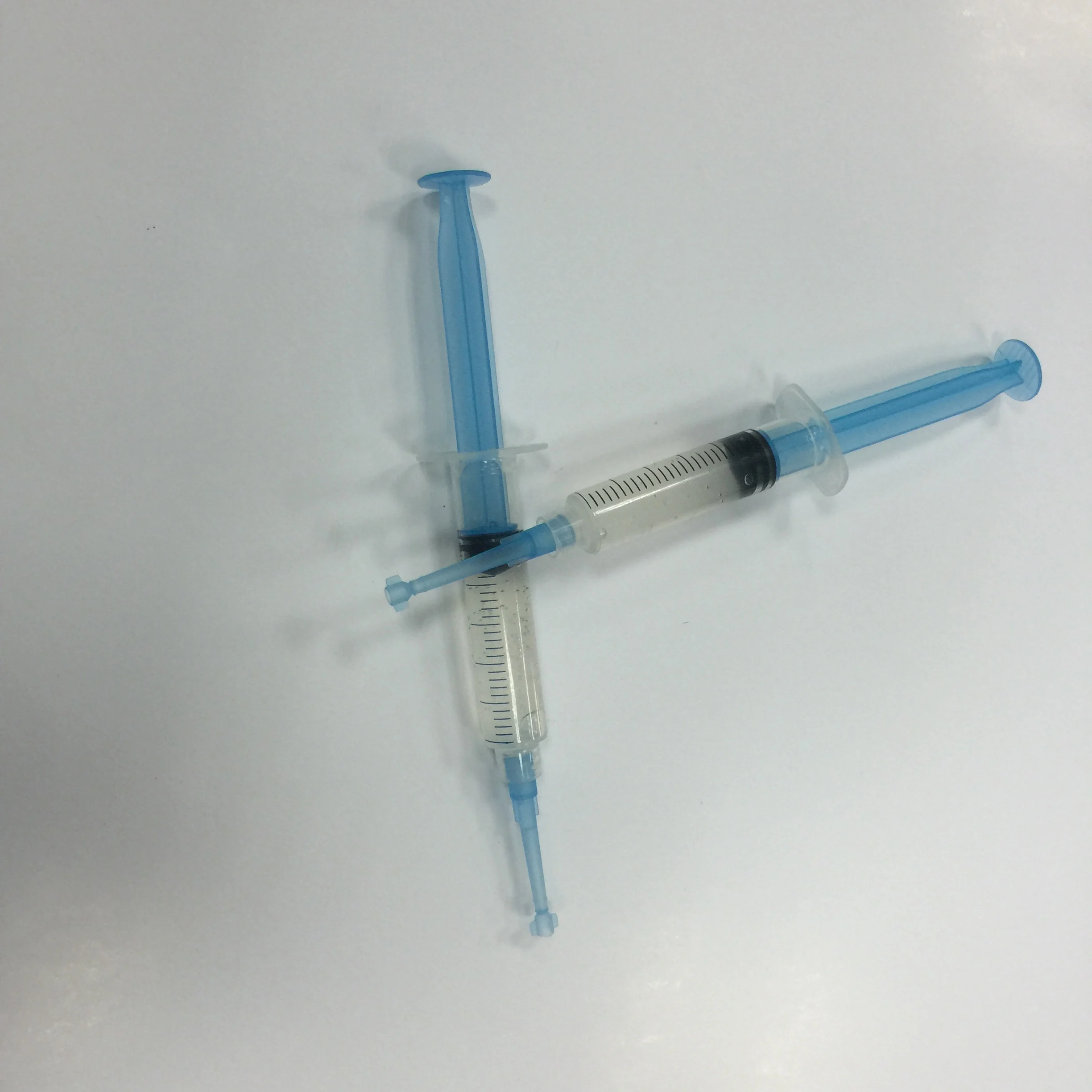 Desensitizing gel syringe for teeth whitening, anti-sensitive teeth whitening gel