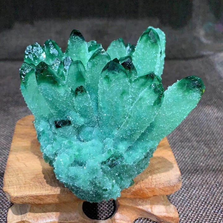  Натуральные зеленые кварцевые Минеральные Кристаллы лидер продаж кластеры апофиллита