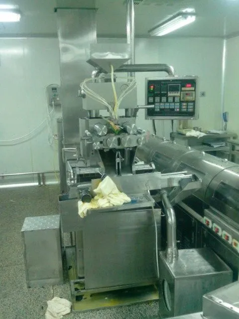 Medium Scale Paintball encapsulation making Machine for CS game ball