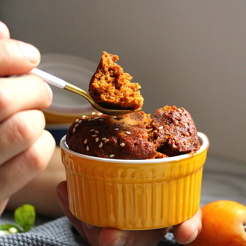 Bright color round small dessert  pudding bowl porcelain ramekin