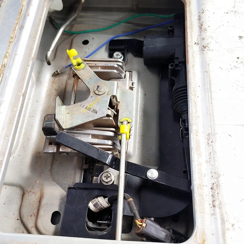 pop up lock system tailgate lock for navara D40