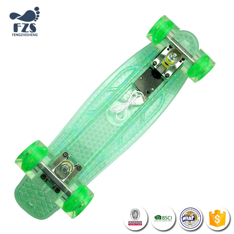 HSJ29 Открытый спорт 4 быстрый колеса светодиодные летающие скейтборд для взрослых