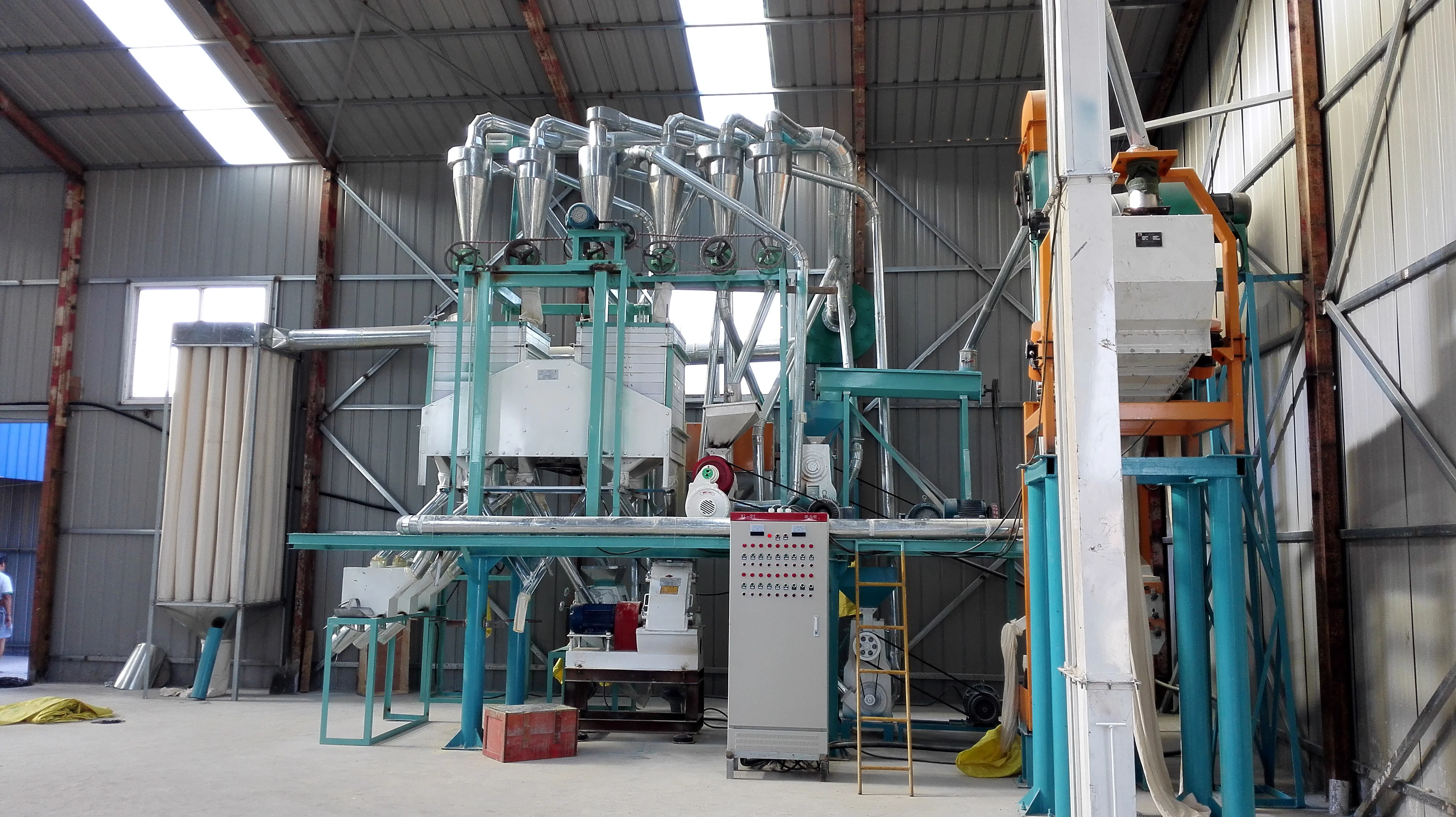 hot sale 20TPD corn flour mill machinery small maize grinding mill prices