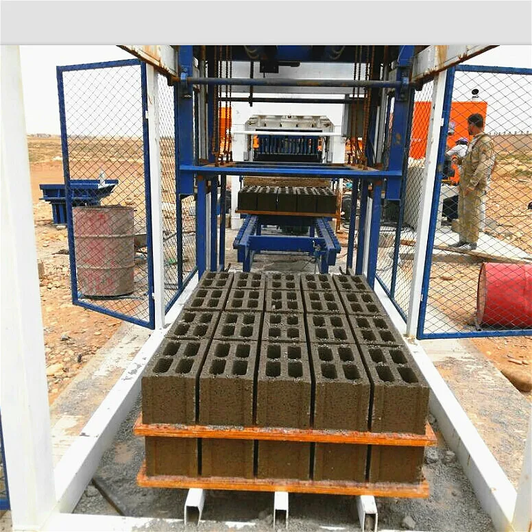 qt 615 fully automatic concrete block making machine