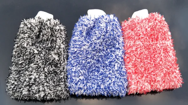 
Colored long hair coral gloves Microfiber cleaning and washing glove 