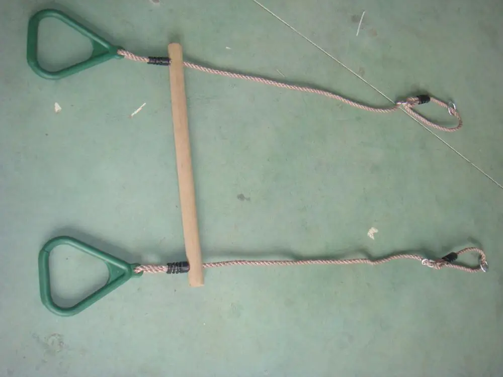 
Wooden Trapeze Bar With Rings for Climbing Frames and Garden Swings 