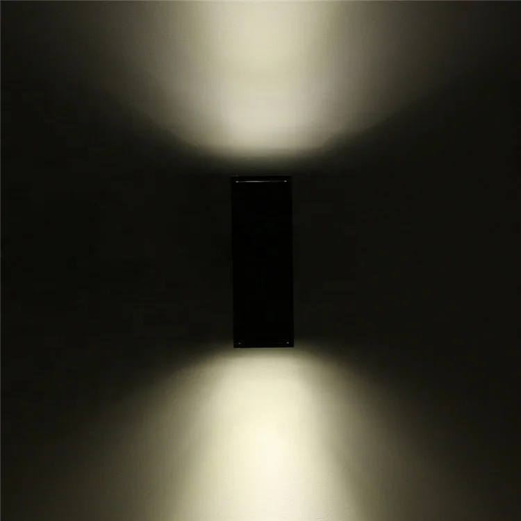 110V 230V IP65 Waterproof Up And Down Outdoor Modern LED Wall Lamp