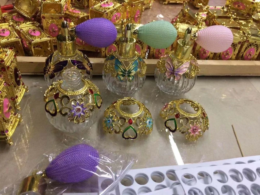50ml Patented Butterfly Metal Refillable Perfume Atomizer Pump Spray 0il Pumpkin Shape Glass Gas bag Air Ball Attar Bottles59804
