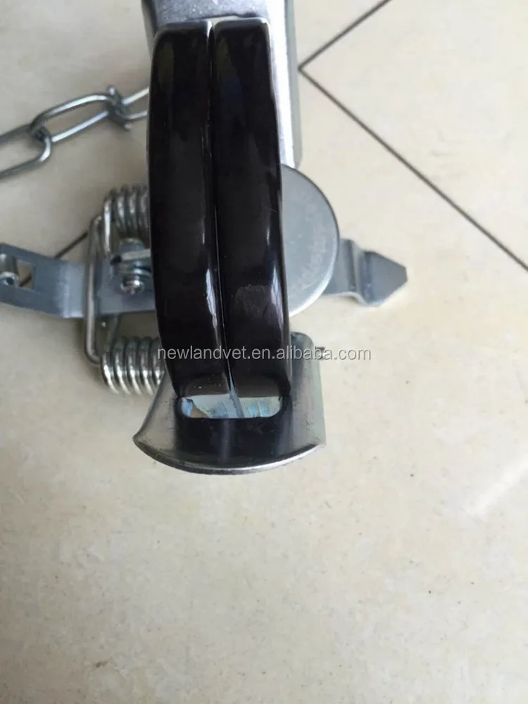2016 wholesale welcome products NL1111 Coil Spring Leg Hold Possum/rat/mouse Trap with chain