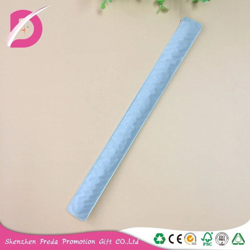 
OEM ODM Fashion promotional slap bracelets/ Snap Wristband Plastic PVC Art Illustration Slap Bracelet 